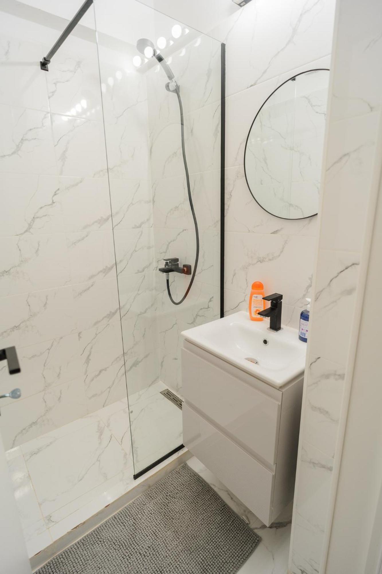 Appartement Elegant Gem Victoriei Avenue à Bucarest Extérieur photo